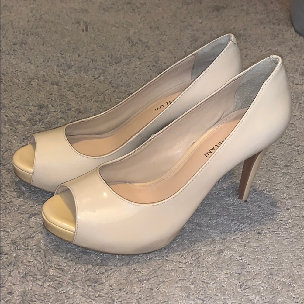 Antonio Melani Nude Heels Size 9